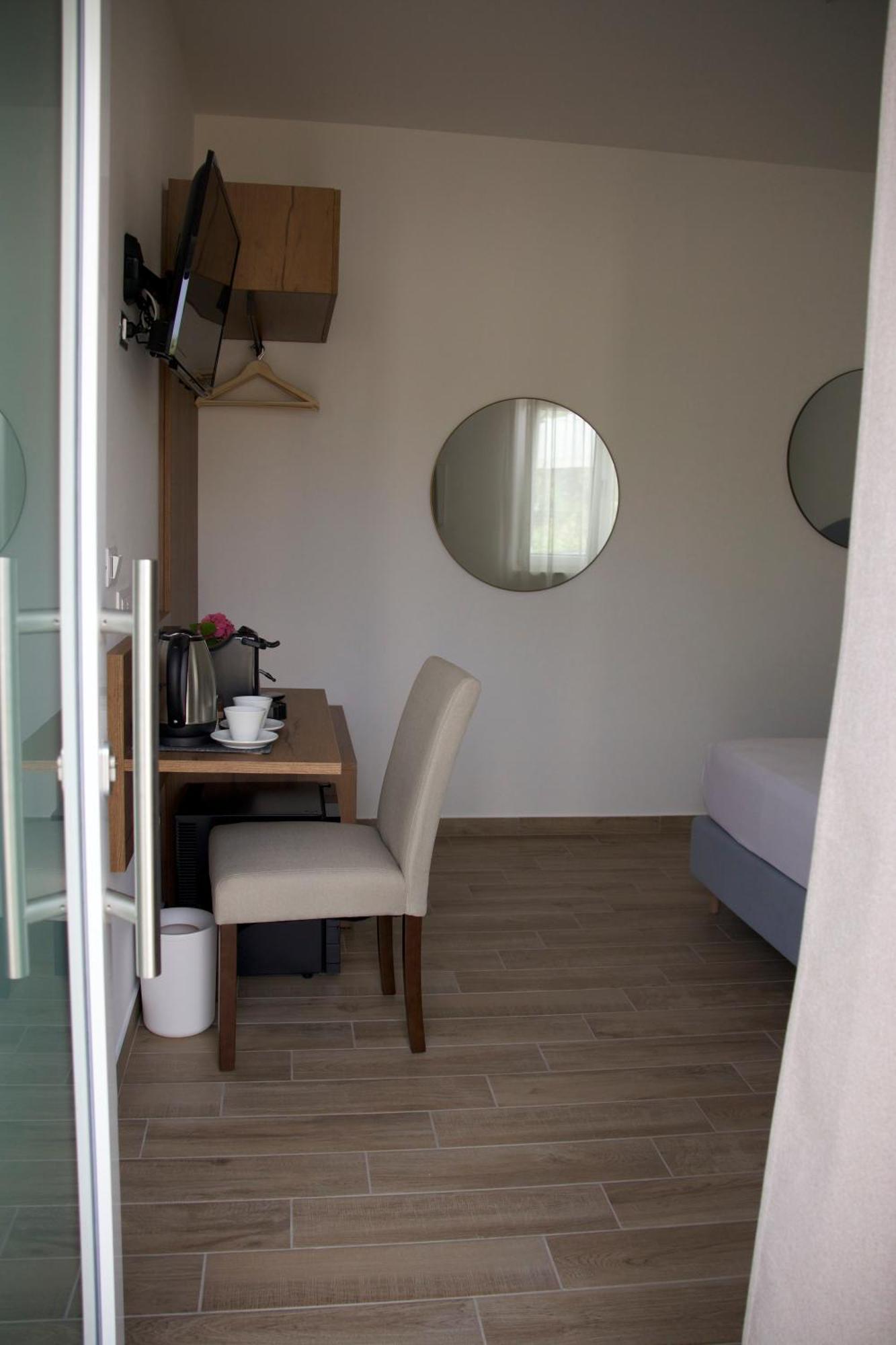 Galaxy Rooms Tropea Drapia Luaran gambar